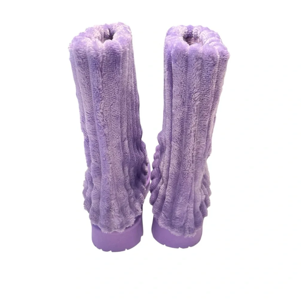 Lurnyet NWOT Women's Fuzzy Faux Fur Warm Winter Boots in Purple and Pink Sz 8.5